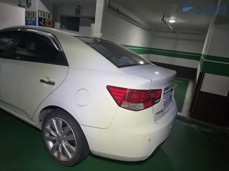 차량 이미지 4